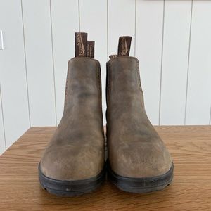 Blundstones 1351 women’s size 9.5 Rustic Brown